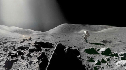 复杂的着陆区附近月面地形。