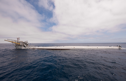 FLIP全长108米，宽7.93米，重711吨，目前仍在服役。