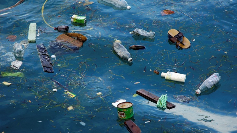 对付海洋垃圾,各国人民都有哪些杀手锏?的头图